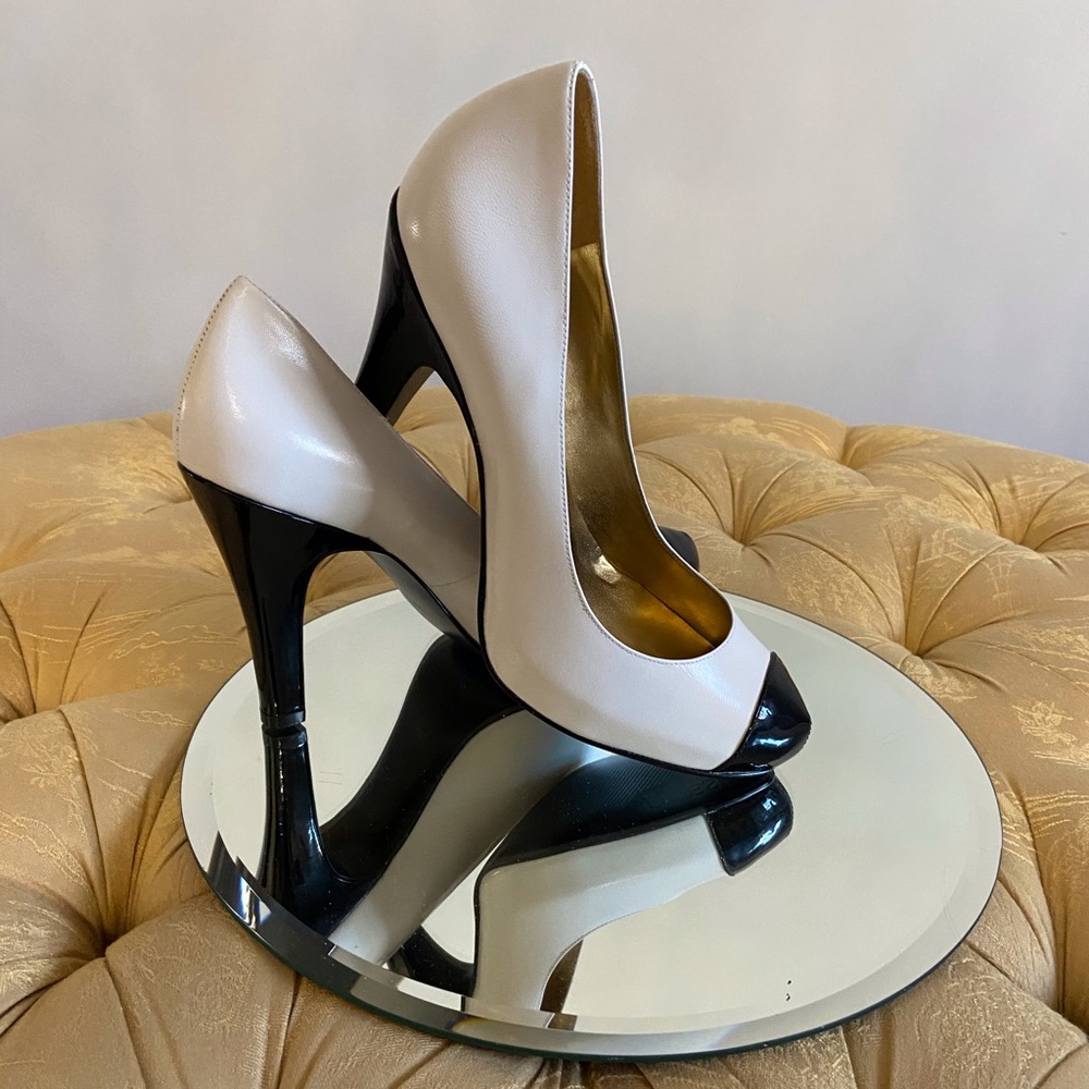NEVER WORN Guess by Marciano Cream and Black Heel
